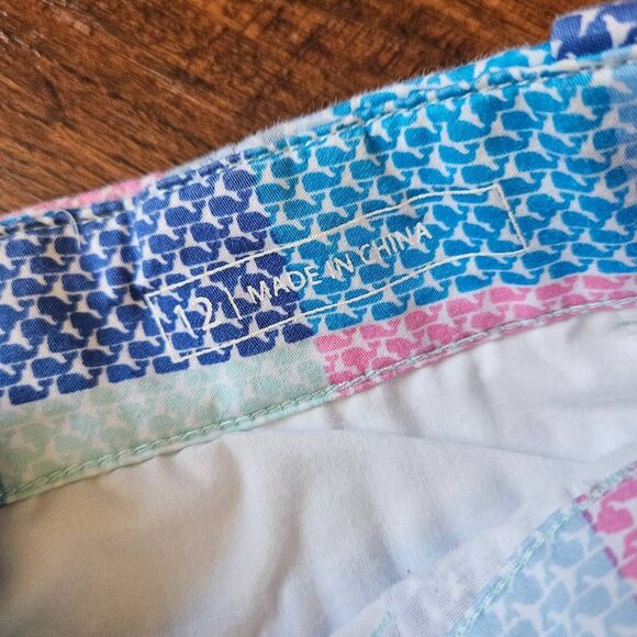 Vineyard Vines Patchwork Whale Tail Shorts - Picture 5 of 10